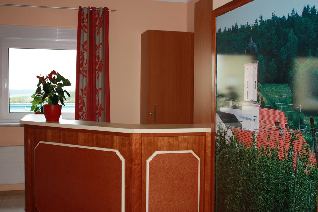 Boarding House Holledau Inn Schweitenkirchen Εξωτερικό φωτογραφία